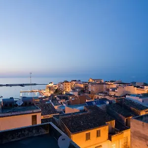 Appartamento Sicilia Ovest - Domus Mariae Charming With Balcony